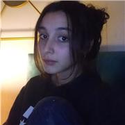 Profesora de modalidad humanística. Doy clases de todas las asignaturas de primària, ESO y bachiller (Comunes y humanisticas)